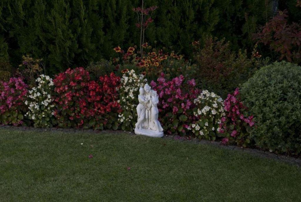 Frau 43cm Skulptur Design Figur Statue Garten Figuren Statuen Skulpturen 101100