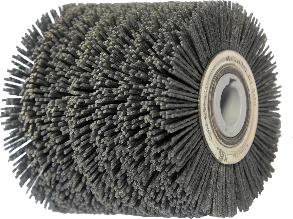 Brosse cylindrique en nylon grain K80 pour satineuse bois ESM 1310