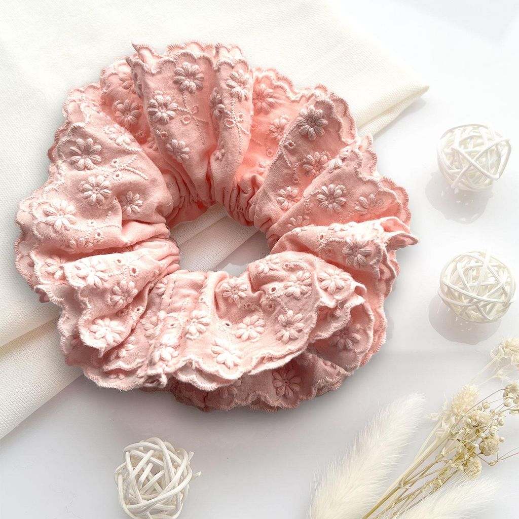 Klassisches Haargummi aus besticktem Stoff Vintage Chic Rosa