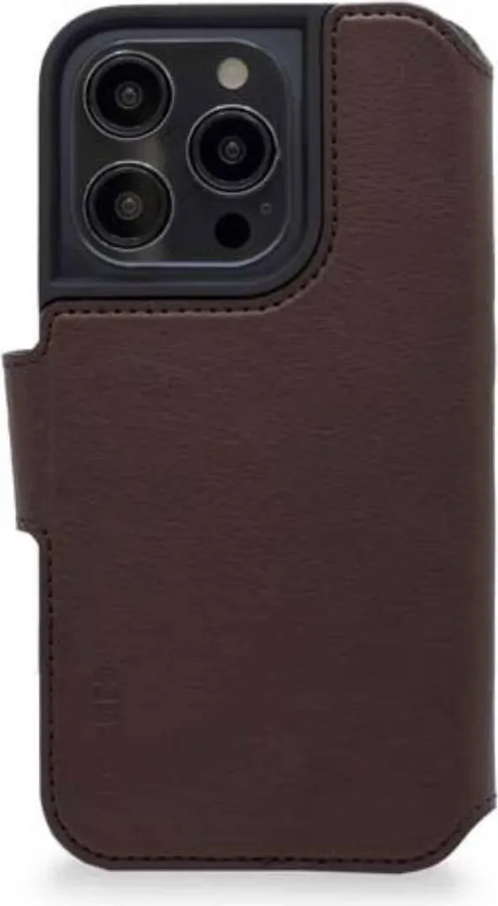 Étui iPhone 14 Plus cuir brun Decoded idéal pour vos cartes et trajets