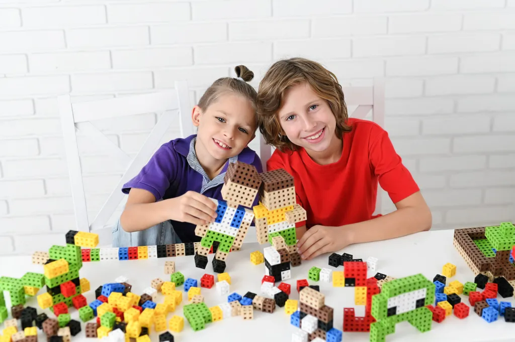 Cubes de construction 50 pcs multicolores - Jeu d'éveil créatif - 7