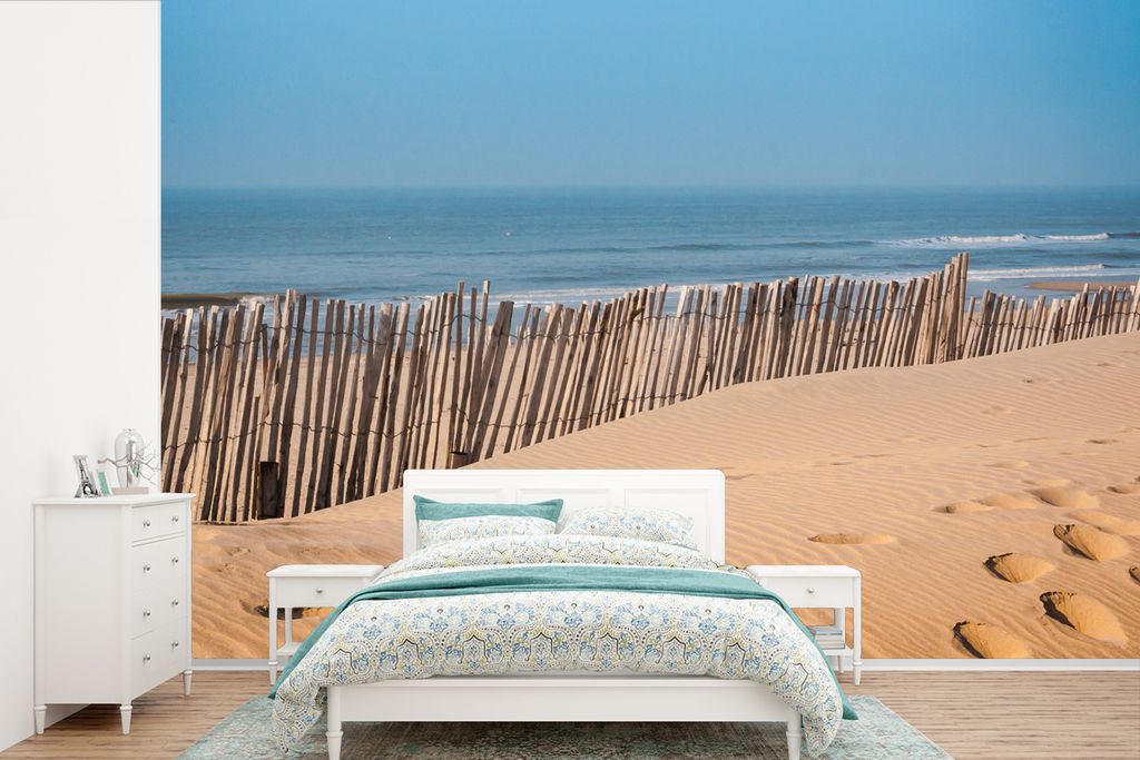 MuchoWow Fototapete für Wohnzimmer oder Schlafzimmer Wandtapete Vinyl Motivtapete Strand - Pfähle - Meer - 390x260 cm - Papiertapete