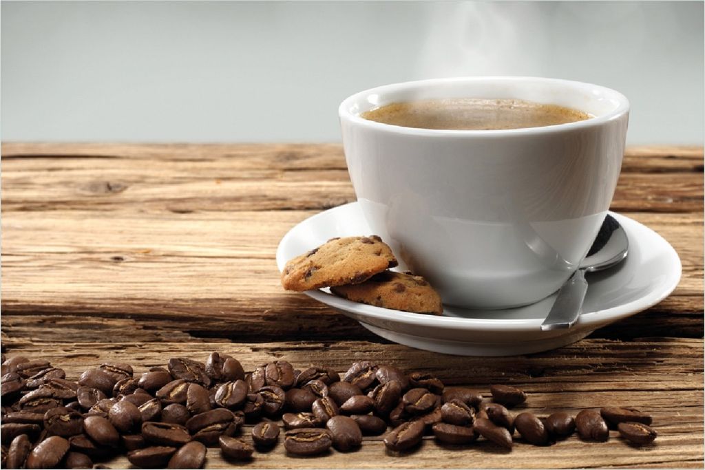 Wallario Poster - Heiße Tasse Kaffee mit Kaffeebohnen, Kunstdruck Größe: 100 x 150 cm