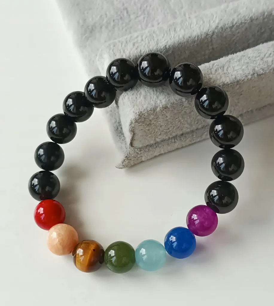 Bracciale Elastico Giadeite 10mm: Resistente, Naturale e Chakra Boho