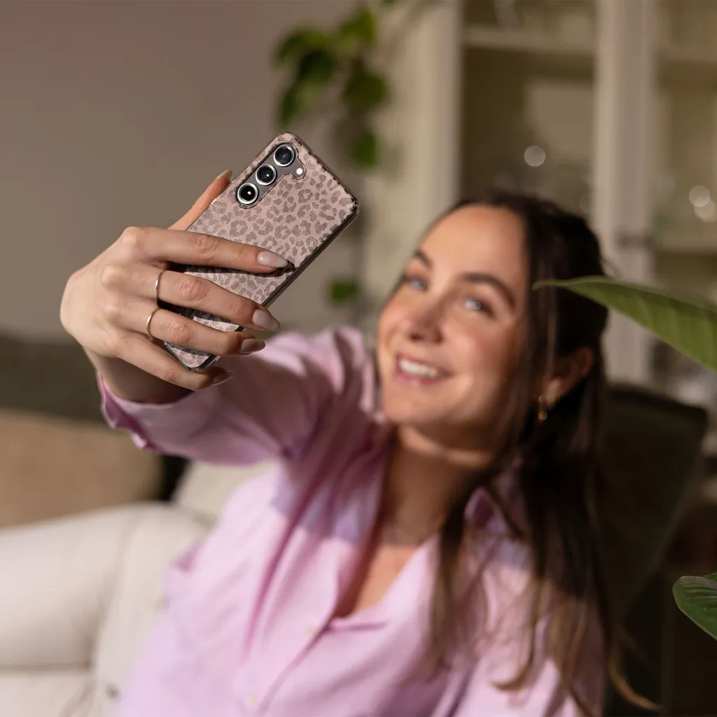 Scopri il Tuo Lato Wild con imoshion Leopard Mood per Galaxy A17 - 3