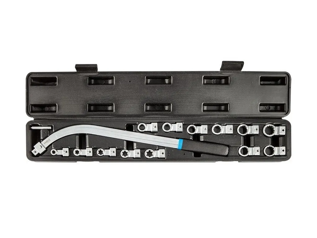 Clé de démontage tendeurs NEO TOOLS 14 pcs : accès zones difficiles