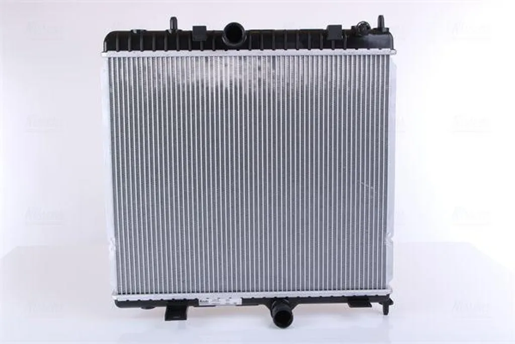 Radiateur moteur NISSENS 636028 OE 1330Z0 pour Peugeot 3008 de qualité