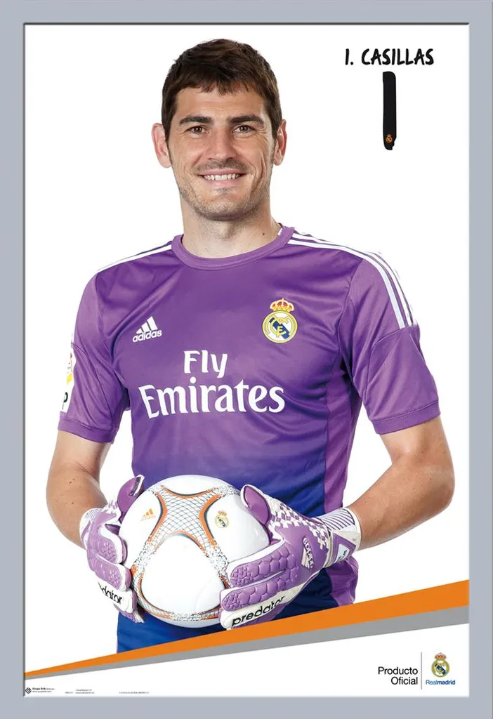 Cadre Photo Argenté avec Poster Real Madrid Casillas Format Maxi 61x91cm
