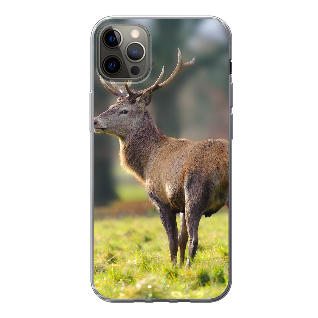 MuchoWow Handyhülle Schutzhülle Hülle für iPhone 12 Pro Max Rothirsch - Wiese - Grün Silikon Softcase Handy Hülle - Hartschale
