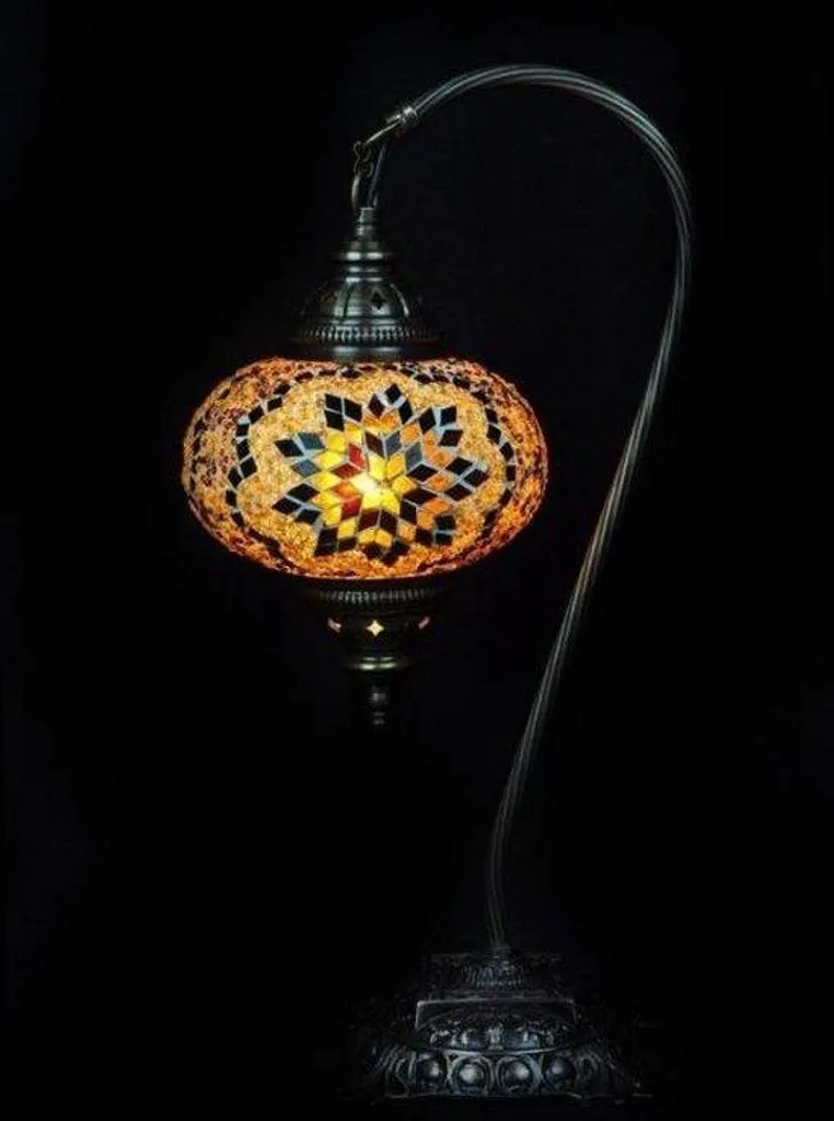 Lampe mosaïque orientale marron en arc pour éclairage d'ambiance chic