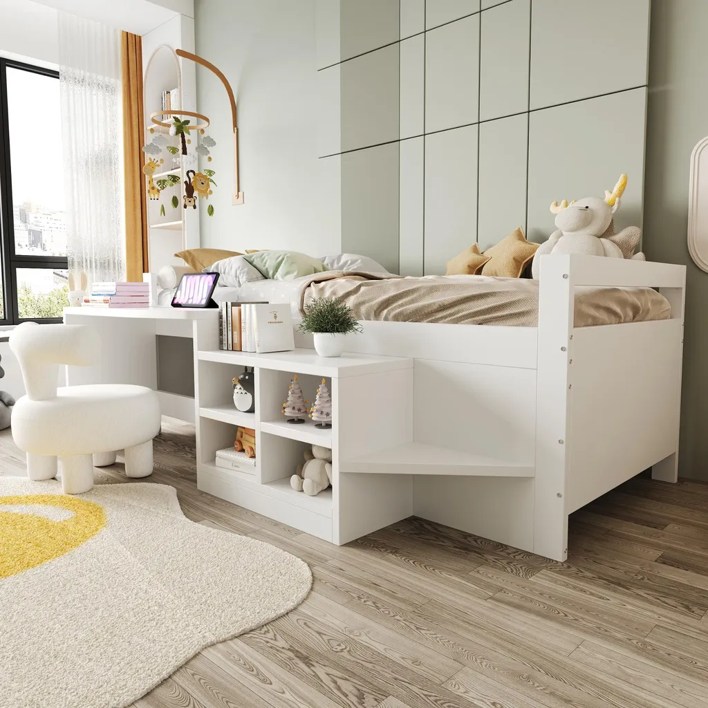 Lit superposé avec bureau pour optimiser une petite chambre d'enfant