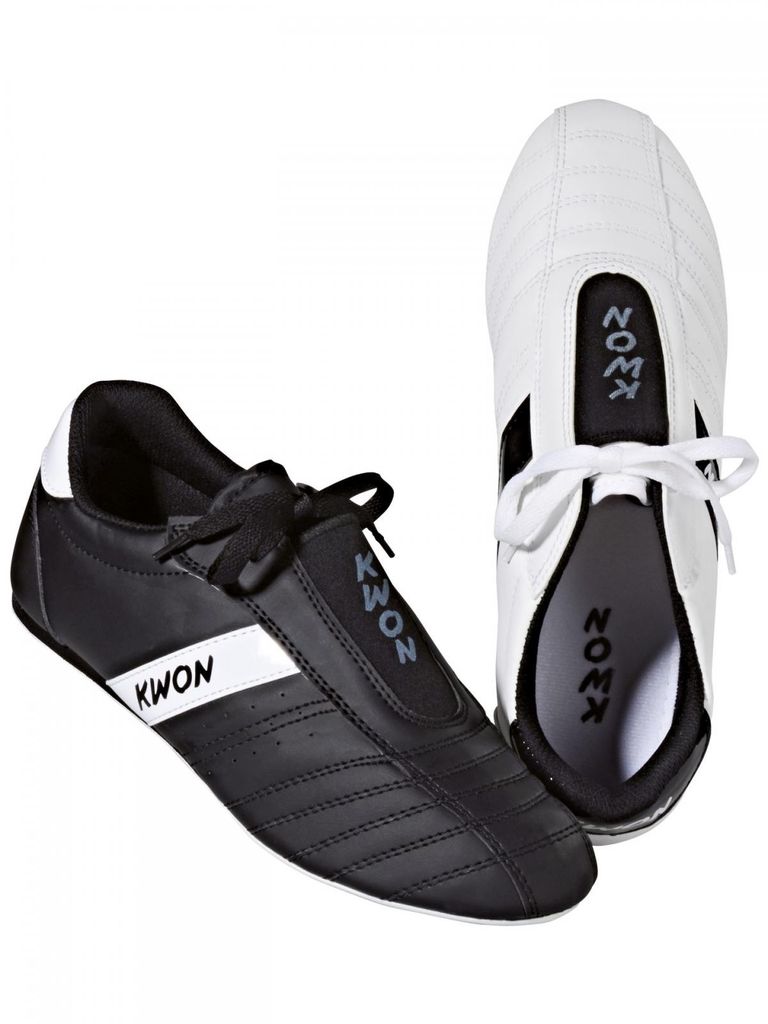 Dynamic Kampfsportschuhe. in 2 Farben schwarz 34