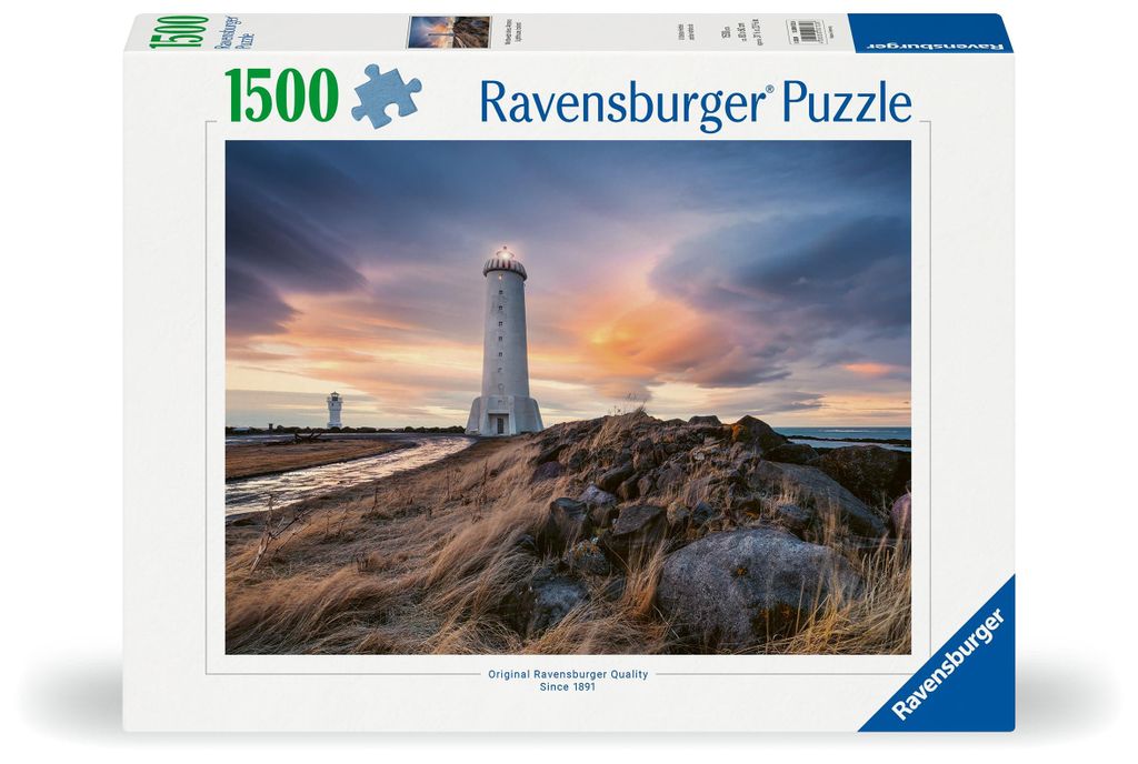 Magische sfeer boven de vuurtoren van Akranes, IJsland. Productafbeelding 