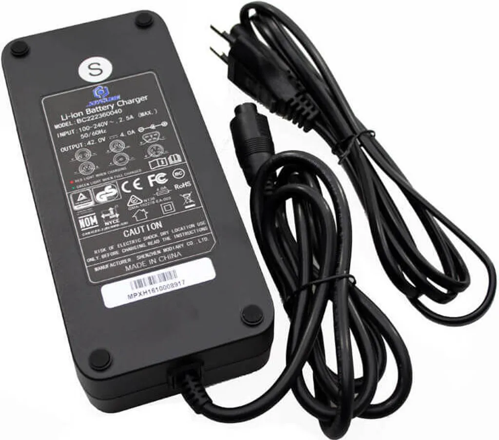 Chargeur 4A Ecomo 36V intelligent avec système de protection thermique
