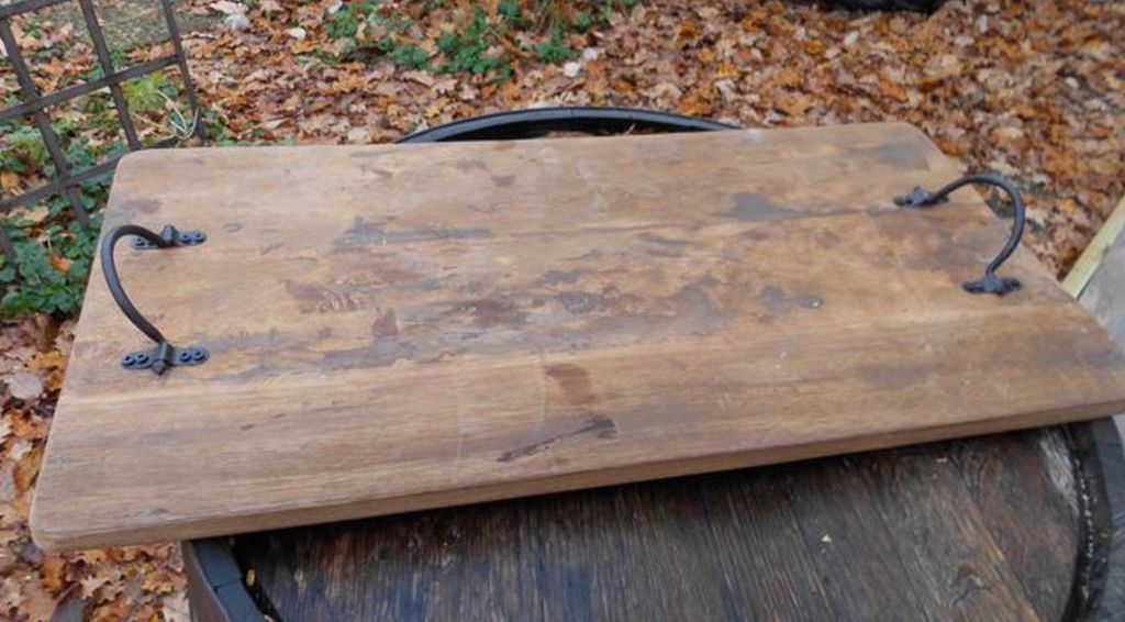 Deko-Tablett aus Hartholz mit Eisengriffen 60 x 30 cm Produktbild 
