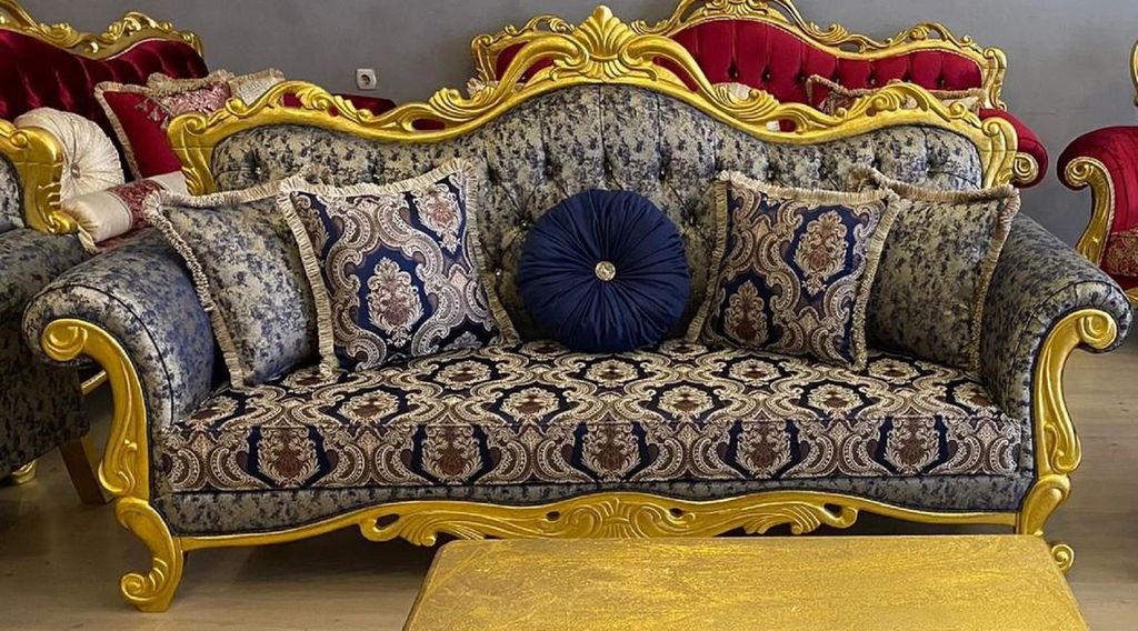 Casa Padrino Luxus Barock Sofa Dunkelblau / Beige / Gold - Prunkvolles Wohnzimmer Sofa mit elegantem Muster und Glitzersteinen - Wohnzimmer Möbel ...