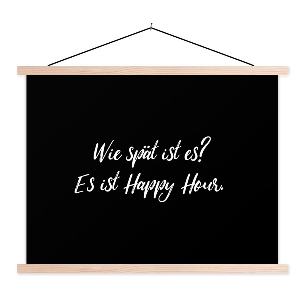 MuchoWow Textilposter Zitate - Alkohol - Sprichwörter - Wie spät ist es? Es ist Happy Hour - Trinken 60x45 cm mit holzfarbenen Rahmen - Bild