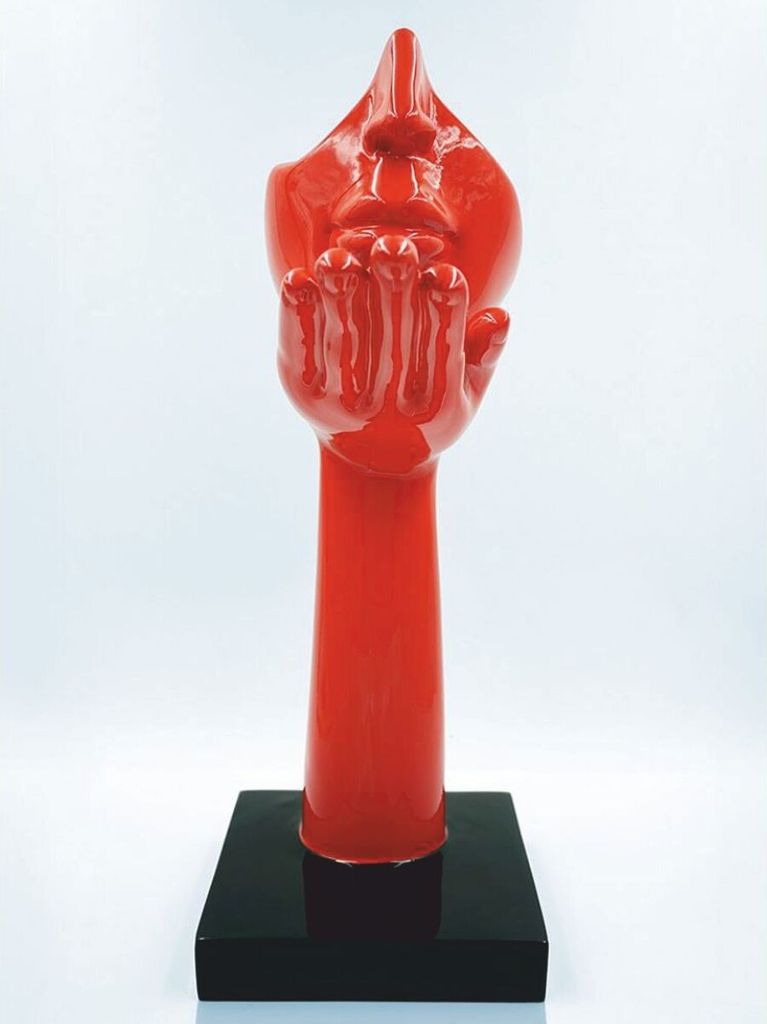 Casa Padrino Deko Skulptur Rot / Schwarz H. 50 cm - Wohnzimmer Deko