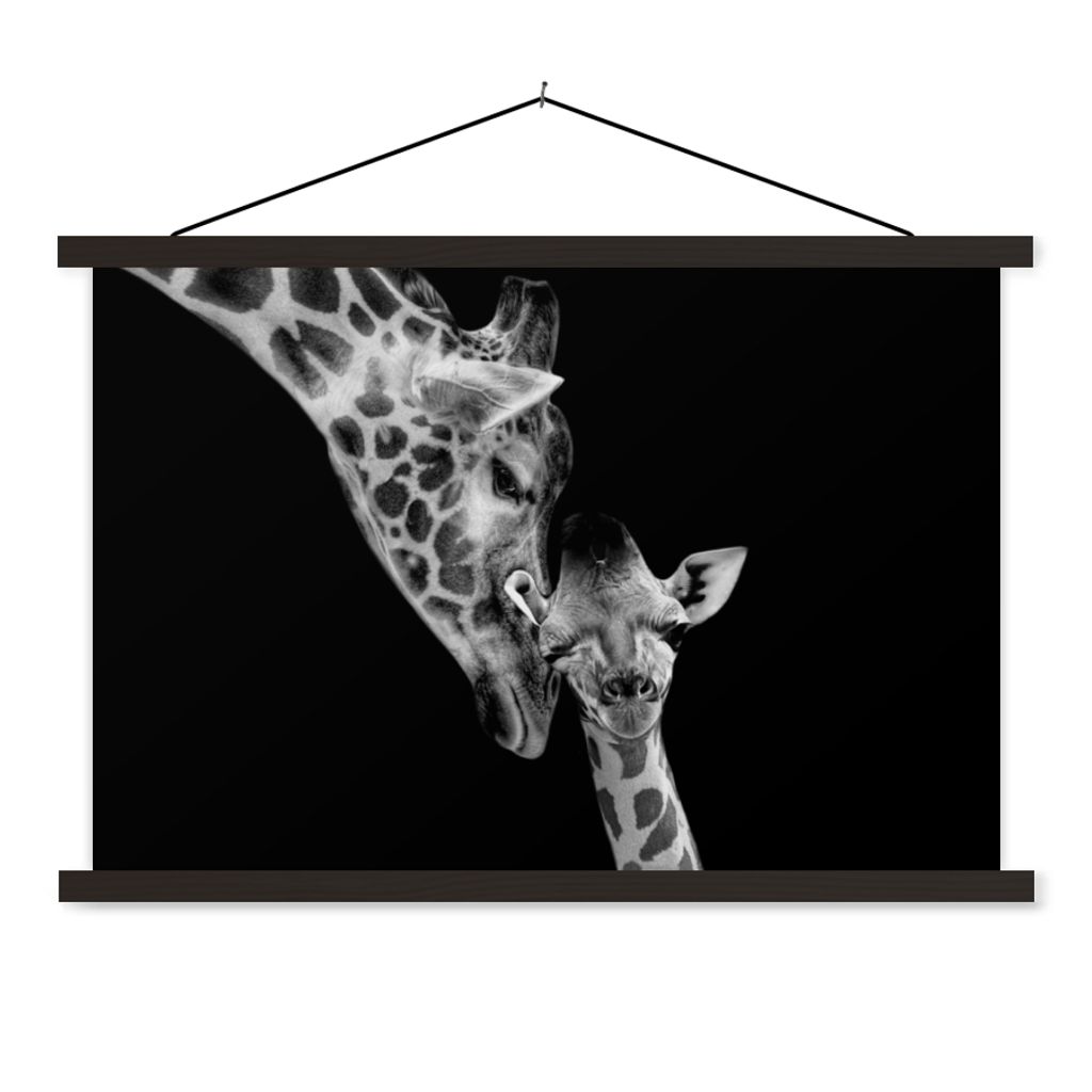MuchoWow Textilposter Porträt - Giraffe - Tiere - Schwarz - Weiß 90x60 cm mit schwarzem Rahmen - Aufhängungssatz