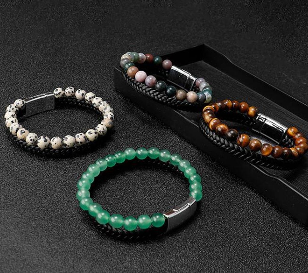 Lederarmband mit einem großen Tigeraugenstein
