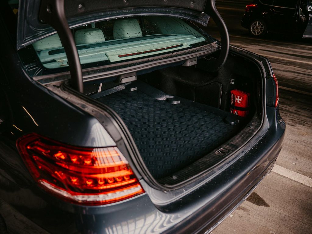 Kofferraumwanne für Kia K4 2025- (Kombi, ohne Subwoofer) – Schwarz, passgenau