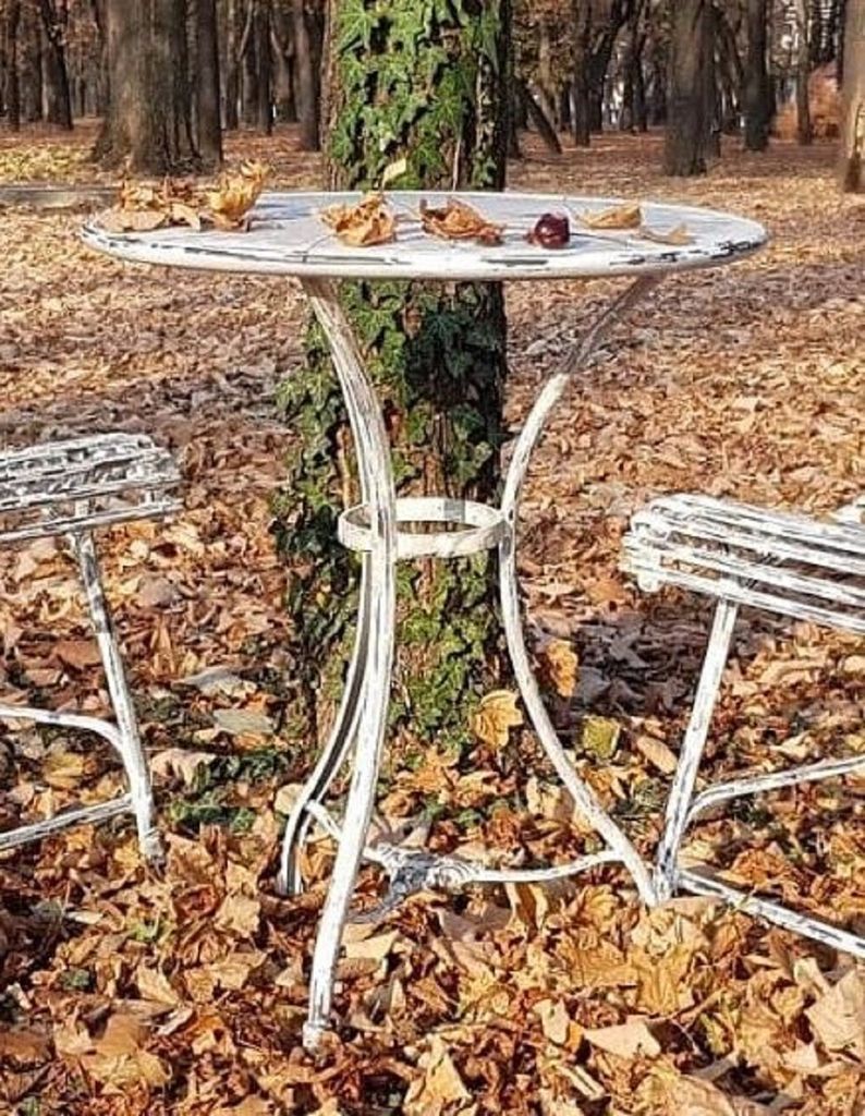 Casa Padrino Jugendstil Gartentisch Antik Weiß Ø 60 x H. 70 cm - Handgefertigter Schmiedeeisen Tisch - Nostalgische Schmiedeeisen Garten & Terras...