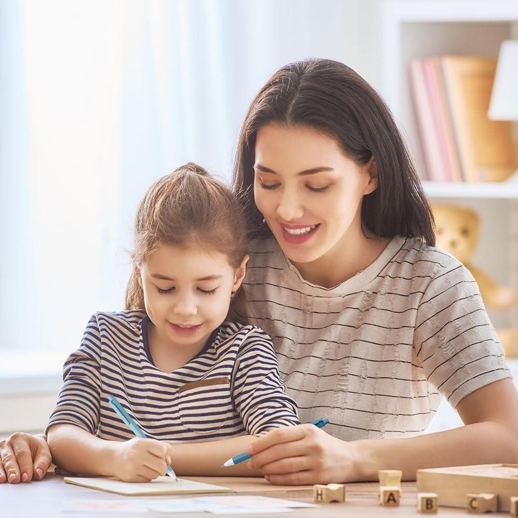 Ästhetisches Schulbedarf-Set - 11 Teile mit Textmarkern und Rollerball-Stiften - 120 Haftnotizen