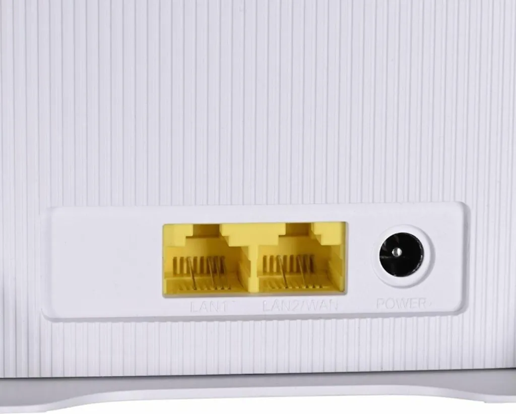 Modem routeur 4G contre les pannes internet MERCUSYS MB130-4G AC1200