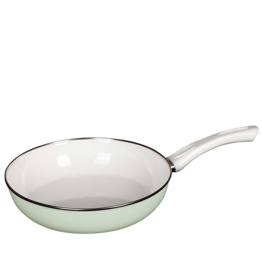 A product shot of a frying pan.