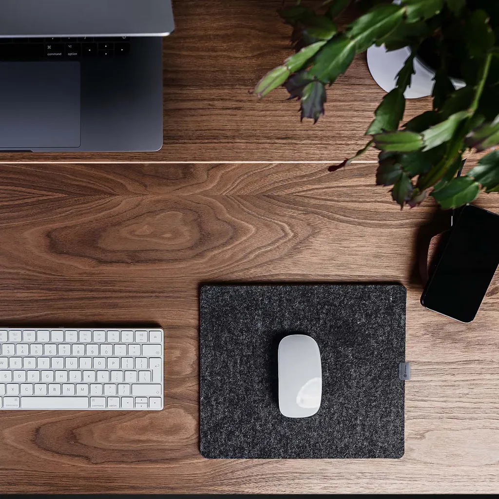 Tapis de souris ergonomique en feutre, fini le bureau froid et bruyant