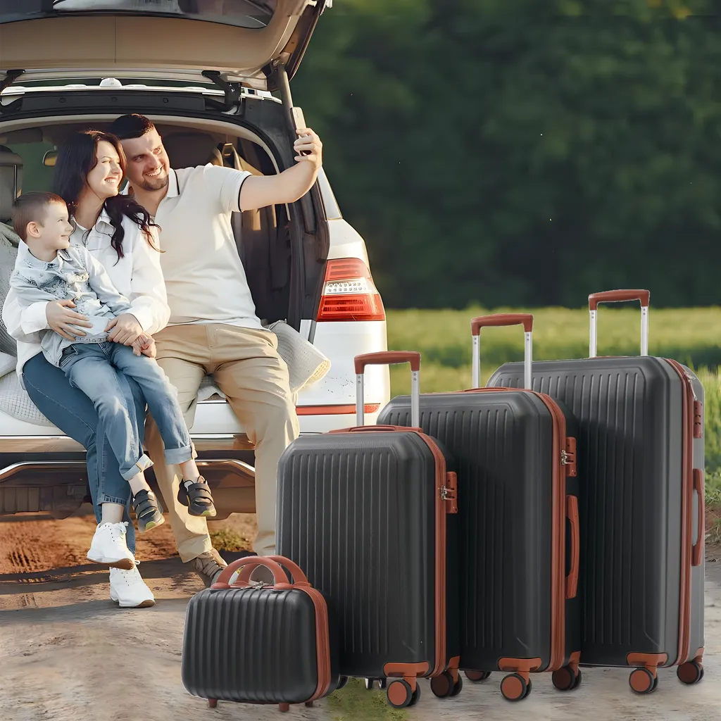 Set 4 Valigie Fortuna Lai per Famiglie: Robuste, Capienti e TSA