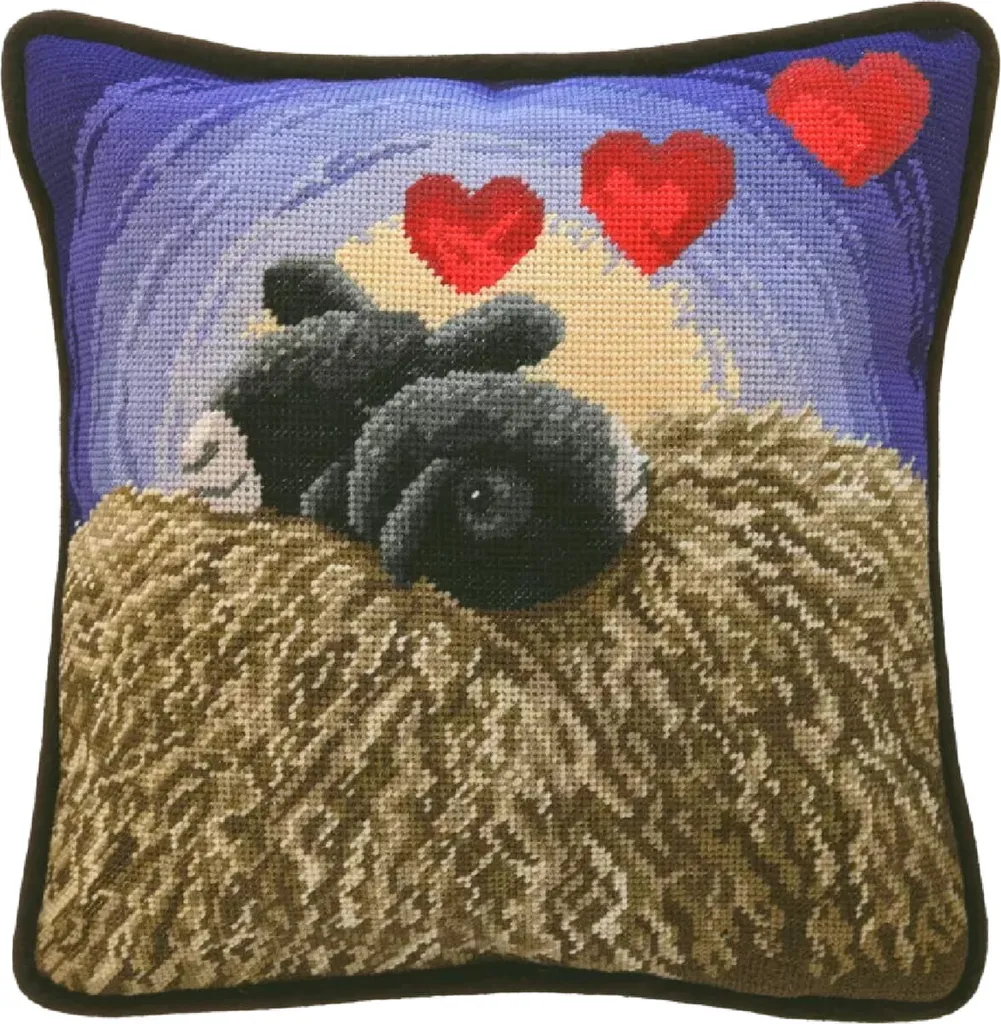 Kit Coussin à Broder Bothy Threads Coeurs et Étreintes TPY3 36x36cm