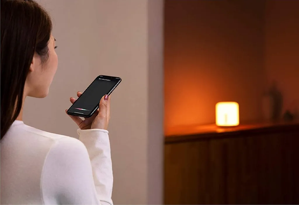 Xiaomi Mi Bedside Lamp 2 : Lampe LED à Intensité Variable Couleurs - 38