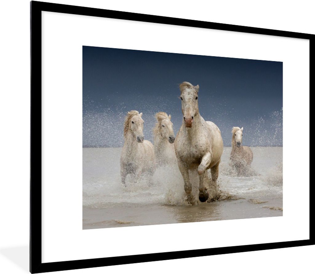 MuchoWow Gerahmtes Poster Pferde - Wasser - Schlamm 80x60 cm - Poster mit Schwarzem Bilderrahmen Wandposter Rahmen Foto Bilder - Schlafzimmer-Dek...