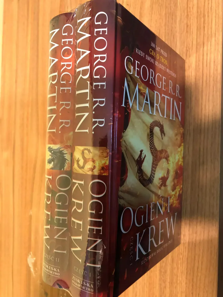 Livre de Fantasy Ogień i krew Tome 1/2 de George Martin en Polonais