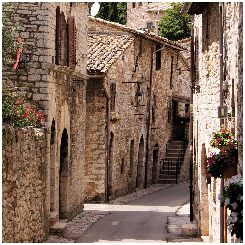 Wallario Möbeldesign / Aufkleber, geeignet für Ikea Lack Tisch - Italienische Gasse in 55 x 55 cm