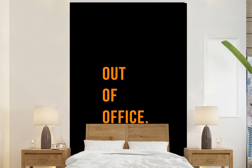 MuchoWow Fototapete für Wohnzimmer oder Schlafzimmer Wandtapete Vinyl Motivtapete Zitate - Außerhalb des Büros - Orange - Schwarz - 145x220 cm...