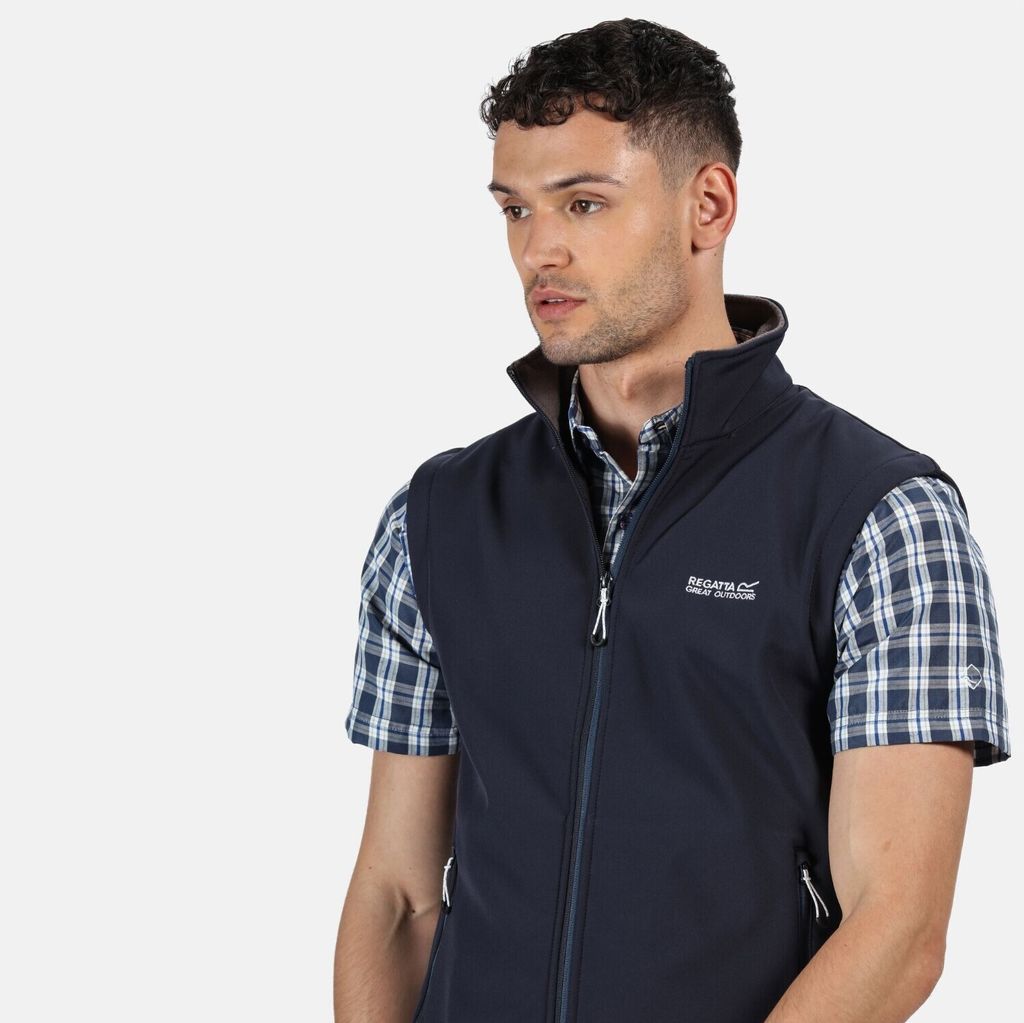 Regatta Weste Herren Softshell Bradwell III, Größe:3XL, Farbe:Schwarz