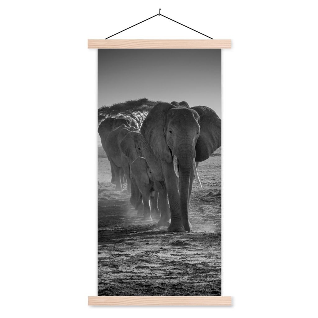MuchoWow Textilposter Elefant - Einfarbig - Tiere - Schwarz - Weiß 60x120 cm mit holzfarbenen Rahmen - Holz