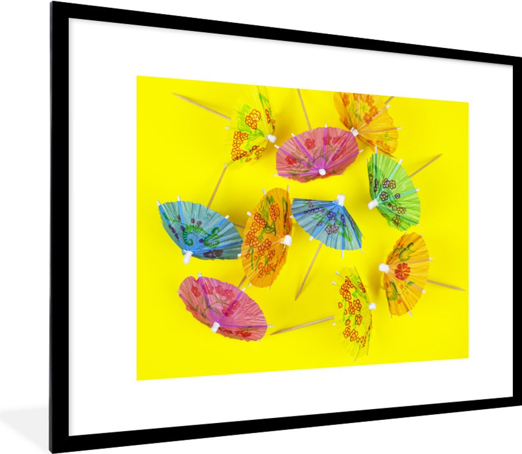 MuchoWow MuchoWow Gerahmtes Poster Sonnenschirme auf Gelb 80x60 cm - Poster mit zchwarzem Bilderrahmen - Schlafzimmer-Dekorationen - Fotoposter