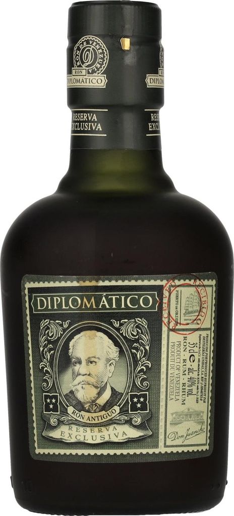 A bottle of Diplomático Reserva Exclusiva rum against a white background.
