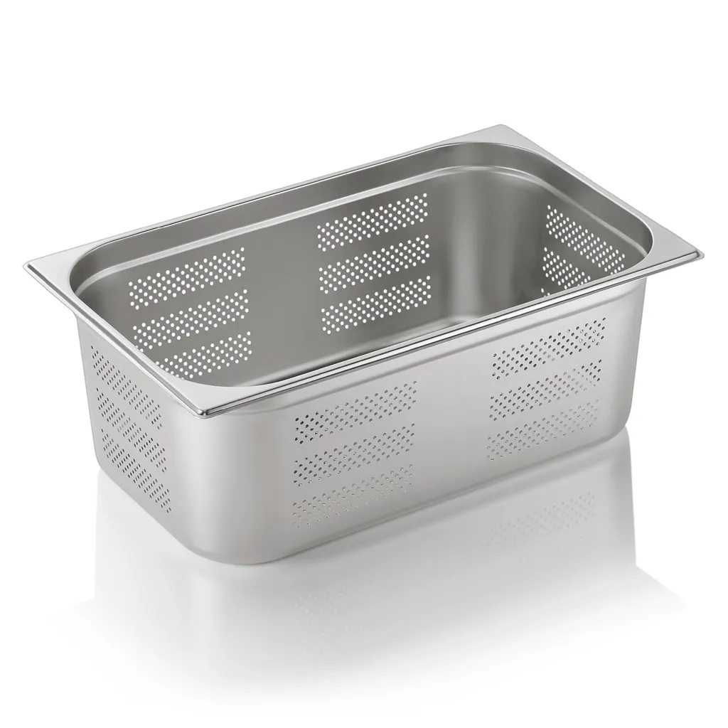 Récipient GN 1/1 perforé 200mm idéal pour cuisson vapeur et égouttage