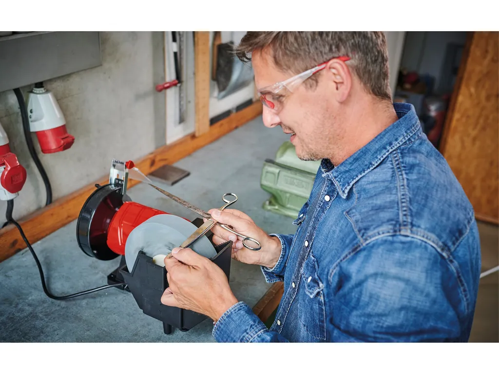 Ponceuse à eau et à sec Einhell TC-WD 200/150 pour outils net