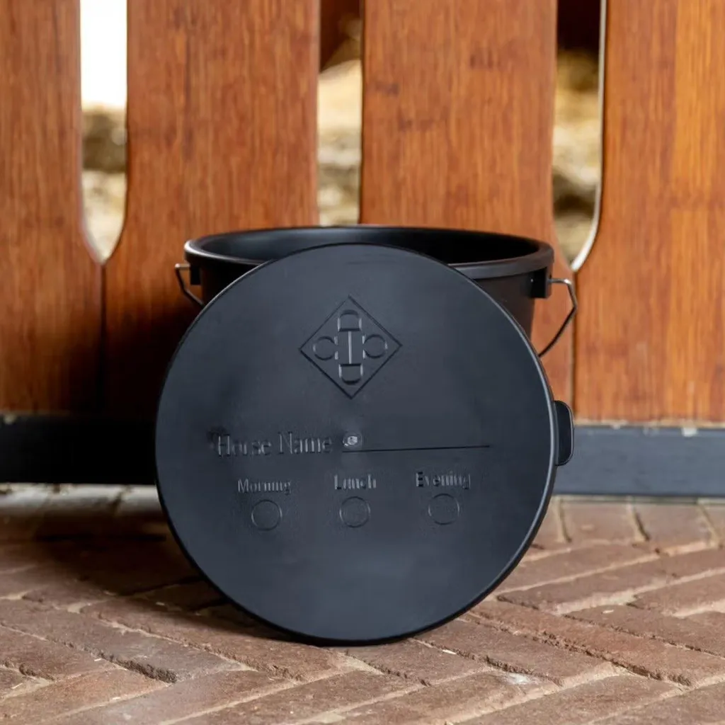 Grooming Deluxe Secchio Nero: Design Elegante per la Tua Scuderia - 2