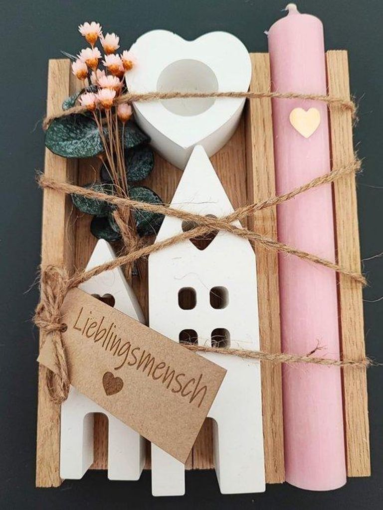Geschenk für Frau oder Freundin | Tischkerze mit getrockneten Blumen und Dekoration für Feierabend oder Geburtstag