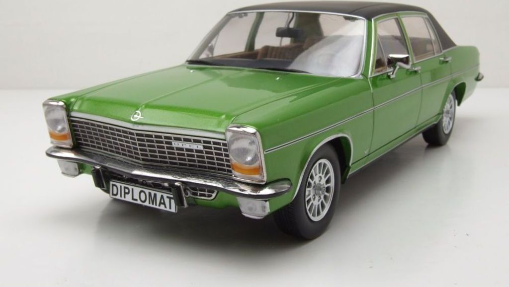 MCG 18337 Opel Diplomat B 1972 grün metallic matt schwarz Produktbild 