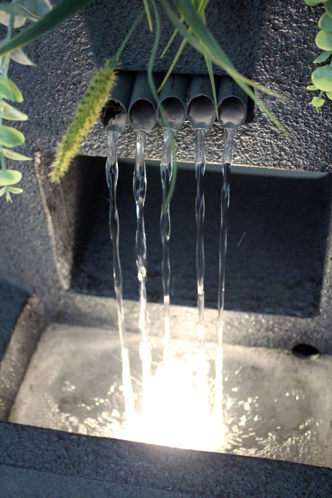 Gartenbrunnen mit Beleuchtung bepflanzbar Betonoptik 57 cm Produktbild 3