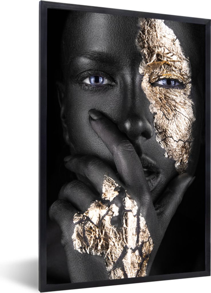 MuchoWow Gerahmtes Poster Frau - Gold - Schwarz - Make-up - Luxus 60x90 cm - Poster mit Schwarzem Bilderrahmen Wandposter Rahmen Foto Bilder - Kunst