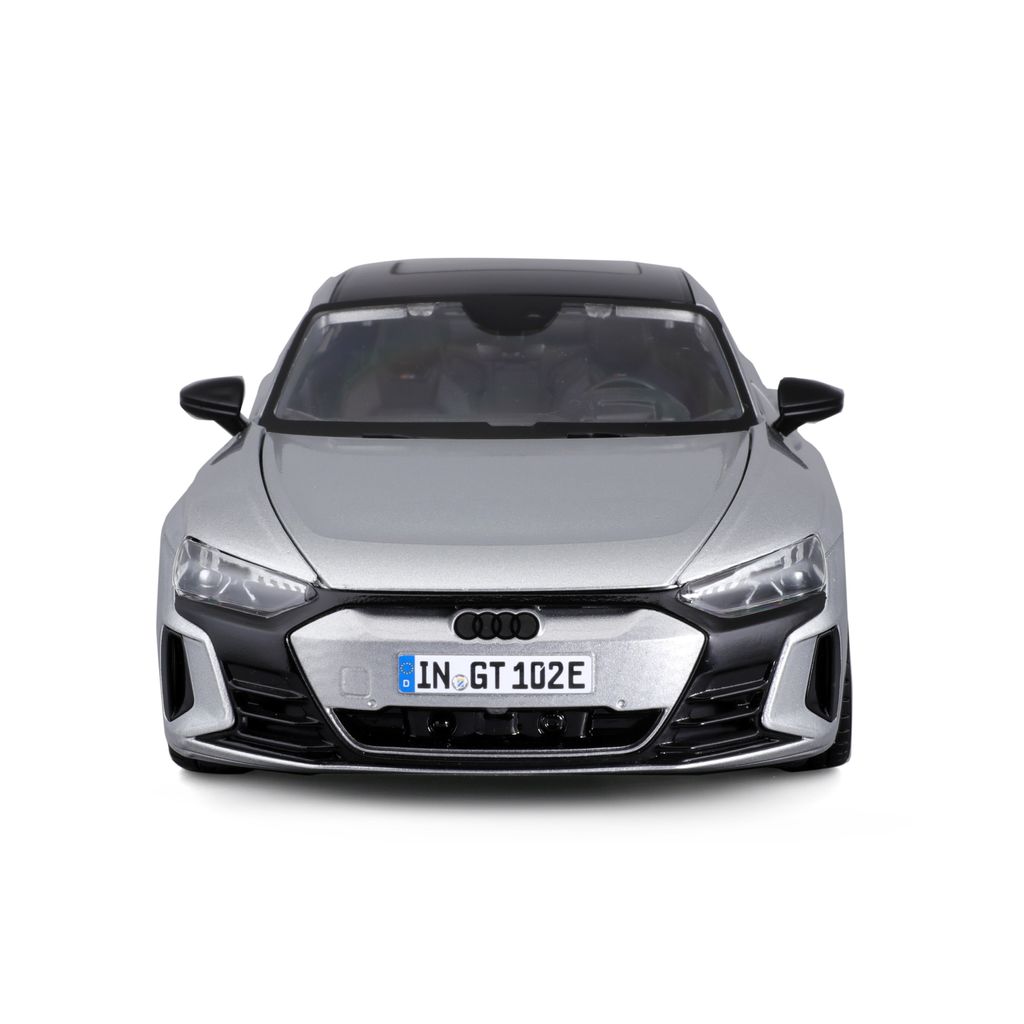 Audi RS e-tron GT strieborná 1:18 BBURAGO Obrázok produktu 4