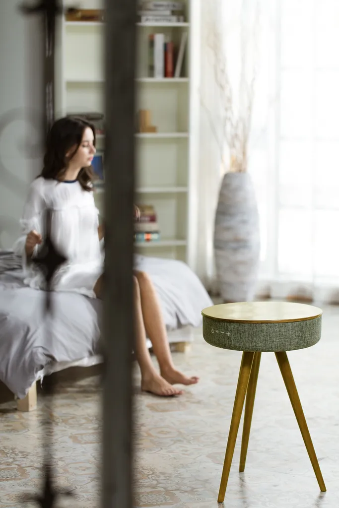 Table de Chevet Connectée avec Enceinte Bluetooth Salora AirTable 88W